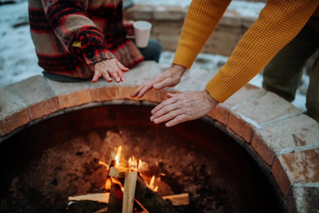 How Paver Fire Pits Turn Your Backyard into a Perfect Place for Gathering